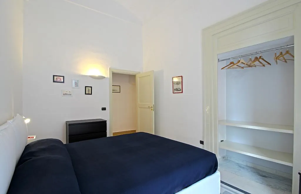 Casa Dante - Historic Apartment In The Perfect Naples Location