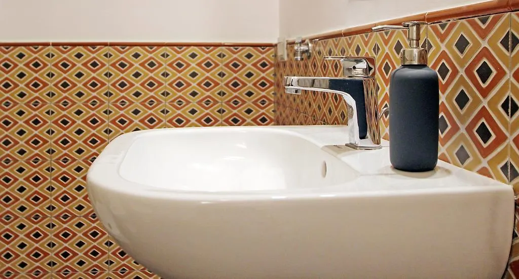 Casa Dante - Historic Apartment In The Perfect Naples Location