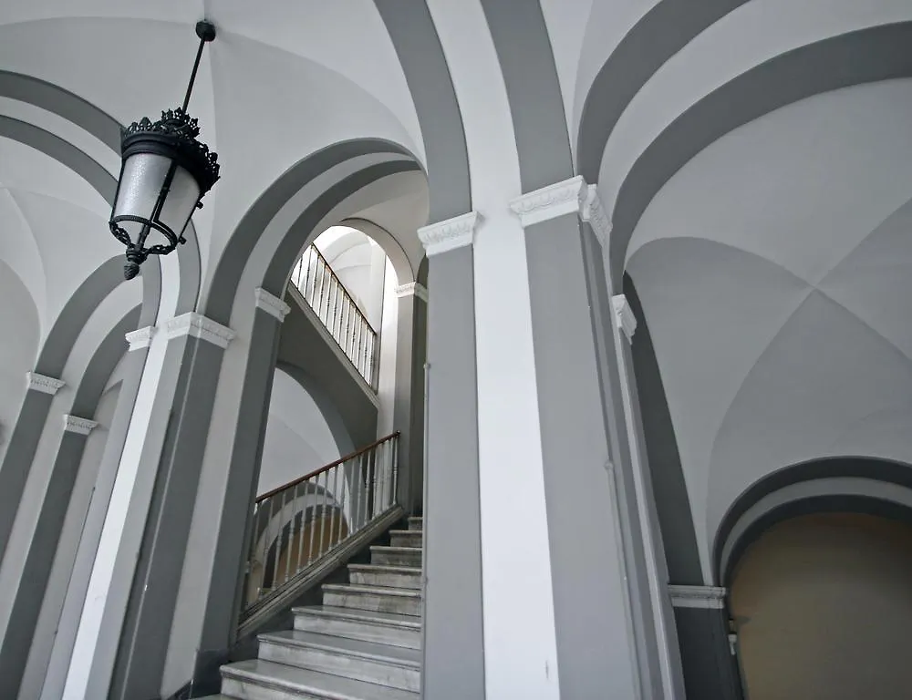 Casa Dante - Historic Apartment In The Perfect Naples Location Italy