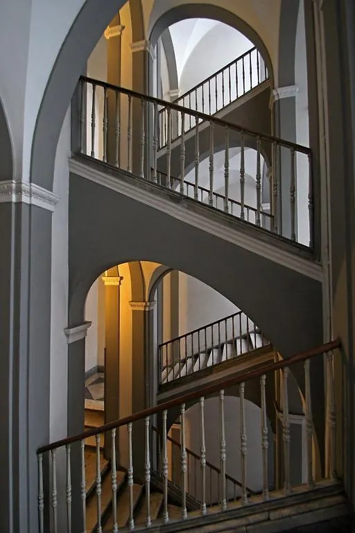 Casa Dante - Historic Apartment In The Perfect Naples Location Italy