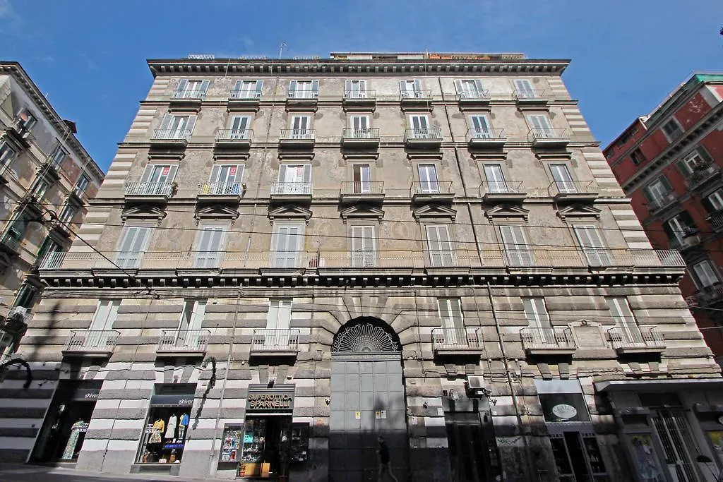 Casa Dante - Historic Apartment In The Perfect Naples Location