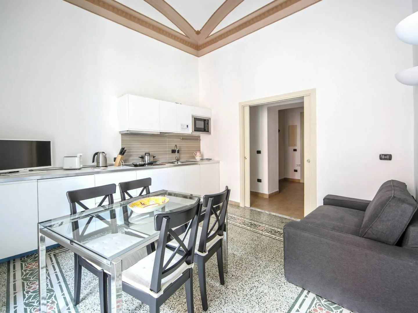 Casa Dante - Historic Apartment In The Perfect Naples Location